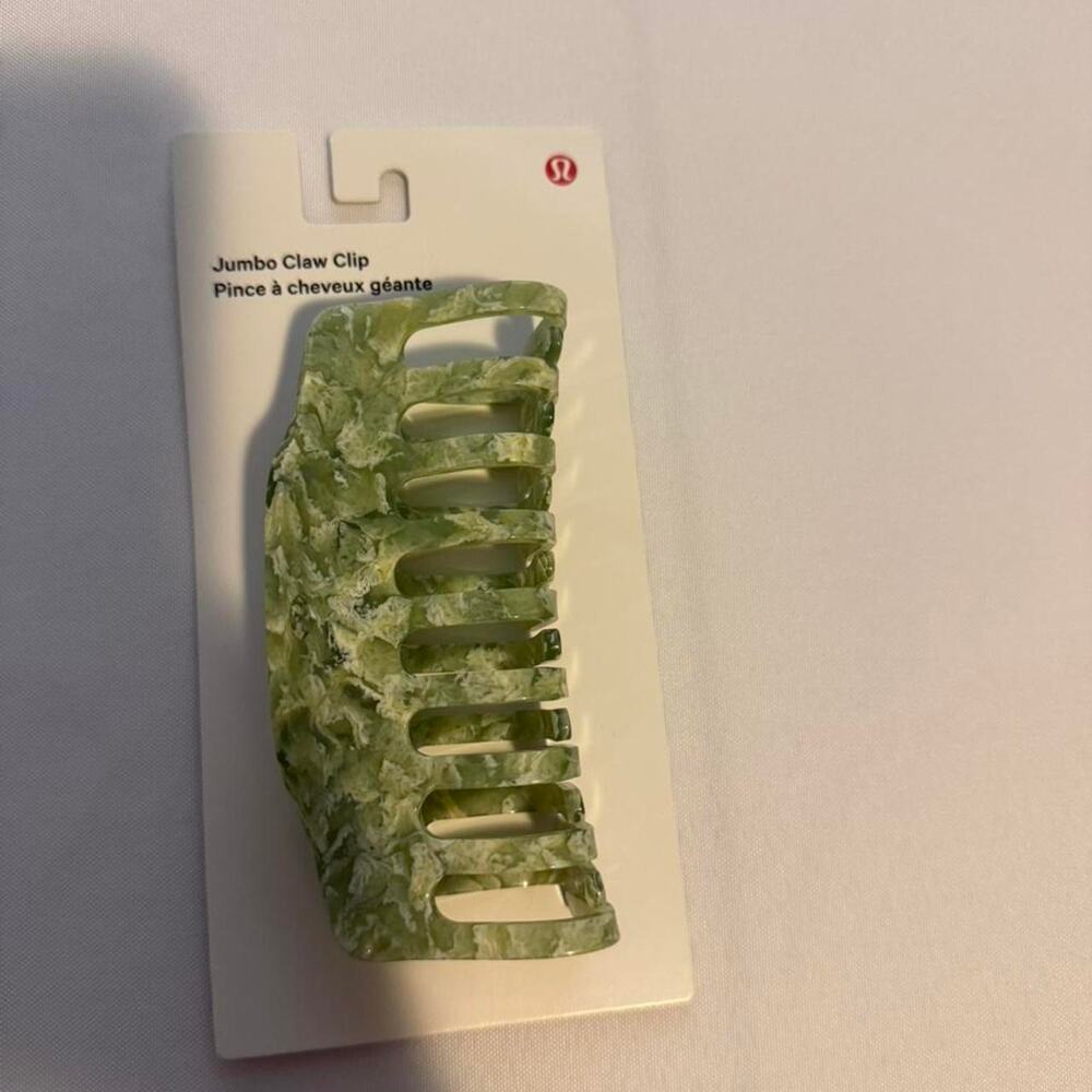 Lululemon jumbo claw clip nwt